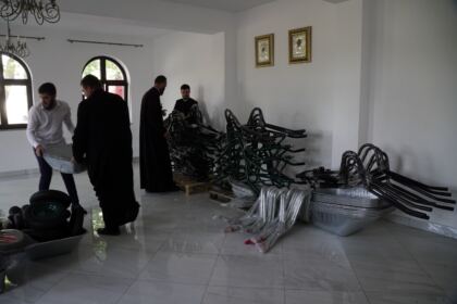 Programe şi acţiuni susţinute cu mare implicare de Biserică pentru ajutorarea sinistraţilor – fotografia 20
