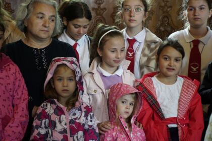 Împlemetarea programul social-filantropic eparhial „Ne înnoim pentru a merge la şcoală“ – fotografia 22