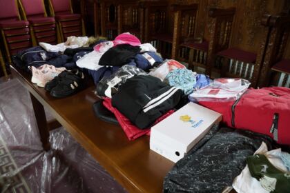 Împlemetarea programul social-filantropic eparhial „Ne înnoim pentru a merge la şcoală“ – fotografia 25