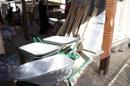 Ajutoarele umanitare de la două mitropolii din ţară au ajuns în zona sinistrată – fotografia 19