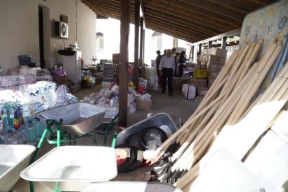 Ajutoarele umanitare de la două mitropolii din ţară au ajuns în zona sinistrată – fotografia 24
