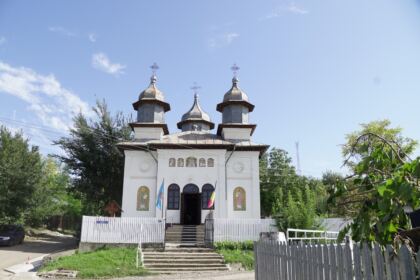 Ajutoare oferite constant de Biserică copiilor şi familiilor sinistrate – fotografia 1