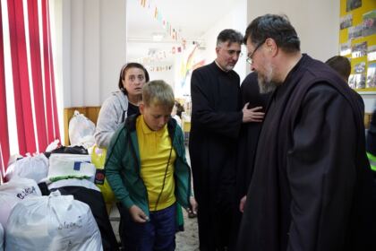 Ajutoare oferite constant de Biserică copiilor şi familiilor sinistrate – fotografia 43