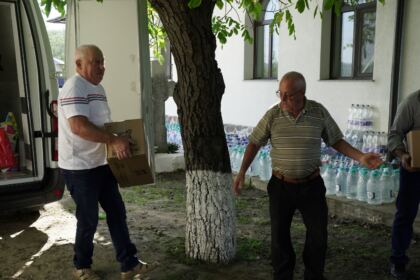 Episcopia Tulcii solidară cu sinitraţii din Câmpia Covurluiului – fotografia 33