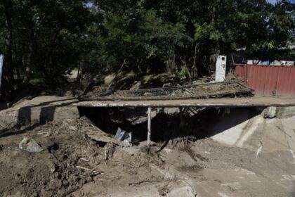 Sprijinul Bisericii continuă zilnic în zona sinistrată – fotografia 1