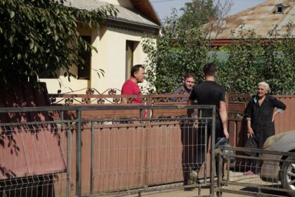 Sprijinul Bisericii continuă zilnic în zona sinistrată – fotografia 4