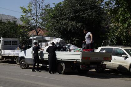 Sprijinul Bisericii continuă zilnic în zona sinistrată – fotografia 11