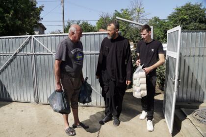 Sprijinul Bisericii continuă zilnic în zona sinistrată – fotografia 15