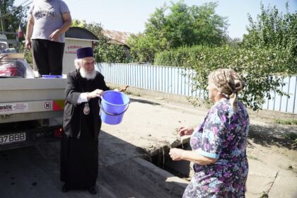 Sprijinul Bisericii continuă zilnic în zona sinistrată – fotografia 18