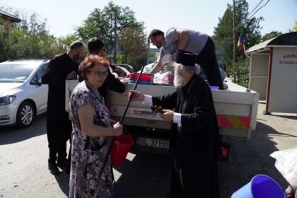 Sprijinul Bisericii continuă zilnic în zona sinistrată – fotografia 19