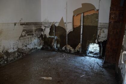 Hrană pentru pompieri şi ajutoare umanitare pentru sinistraţi – fotografia 62