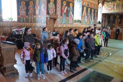 Implementarea programul social-filantropic „Ne înnoim de Sfintele Paşti” pentru copiii din familiile sinistrate – fotografia 26