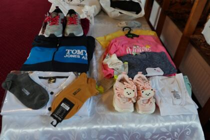 Programul eparhial de Sfintele Paşti cu daruri pentru copiii a continuat în judeţul Galaţi – fotografia 49