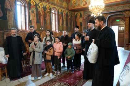Programul eparhial de Sfintele Paşti cu daruri pentru copiii a continuat în judeţul Galaţi – fotografia 65