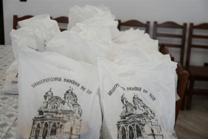 Daruri pascale pentru familiile sinistrate din judeţul Galaţi – fotografia 5