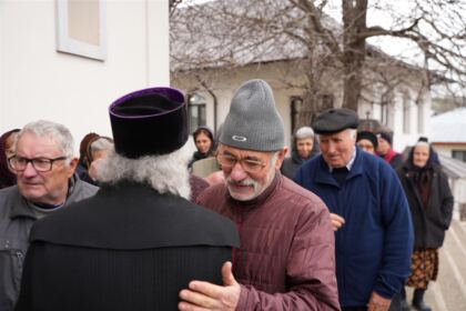 Daruri pascale pentru familiile sinistrate din judeţul Galaţi – fotografia 14