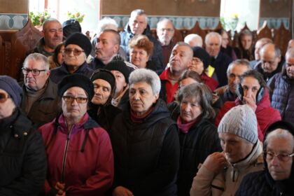 Daruri pascale pentru familiile sinistrate din judeţul Galaţi – fotografia 18