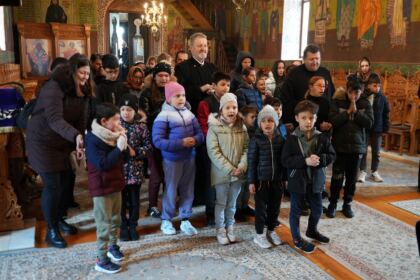 Programului social-filantropic „Ne înnoim de Sfintele Paşti“ a continuat în Protopopiatul Galaţi – fotografia 5