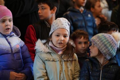 Programului social-filantropic „Ne înnoim de Sfintele Paşti“ a continuat în Protopopiatul Galaţi – fotografia 6