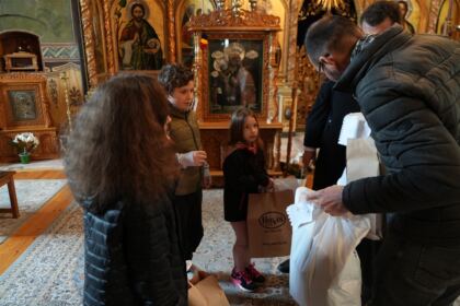 Programului social-filantropic „Ne înnoim de Sfintele Paşti“ a continuat în Protopopiatul Galaţi – fotografia 22