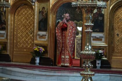 Rânduiala spălării picioarelor la Catedrala Arhiepiscopală din Galaţi – fotografia 10