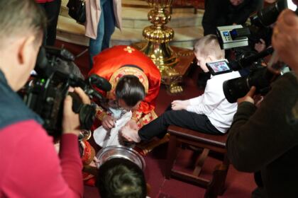 Rânduiala spălării picioarelor la Catedrala Arhiepiscopală din Galaţi – fotografia 31