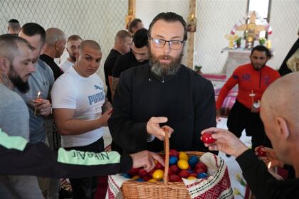 Duminica Învierii la Penitenciarul din Galaţi – fotografia 24