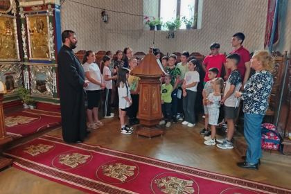 Joc, voie bună și rugăciune la Smulți – fotografia 11