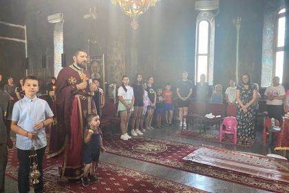 Rugăciune, bucurie şi voie bună în Parohia Spiru Haret – fotografia 13