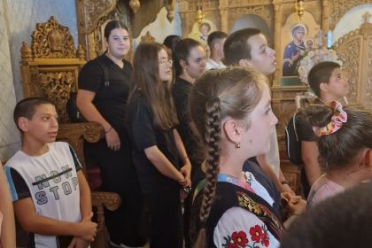 Excursie pentru 80 de copii din Protopopiatul Însurăţei – fotografia 12