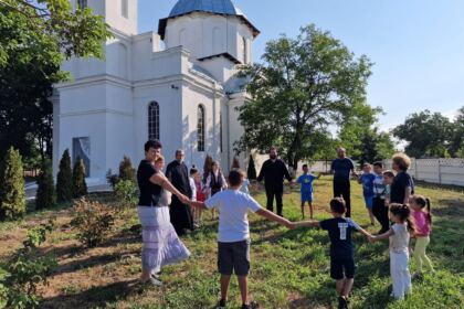 Tradiție și bucurie în Parohia Unirea – fotografia 11