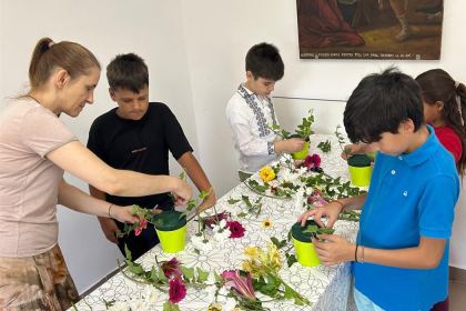 Activităţi creative şi recreative pentru copii, în Parohia Viziru – fotografia 2