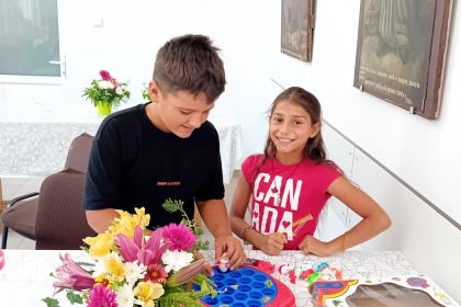 Activităţi creative şi recreative pentru copii, în Parohia Viziru – fotografia 15