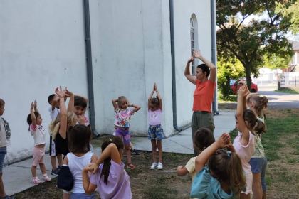 Activităţi de vară pentru copiii din Arhiepiscopia Dunării de Jos – fotografia 20
