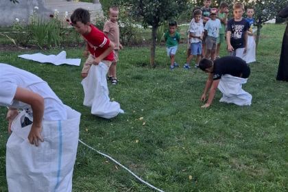 Activităţi de vară pentru copiii din Parohia Brăhășești II – fotografia 11