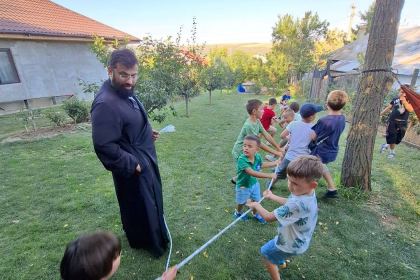 Activităţi de vară pentru copiii din Parohia Brăhășești II – fotografia 8