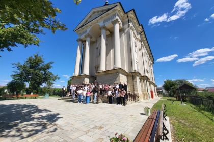 Excursie pentru 50 de copii din localitatea Matca – fotografia 2