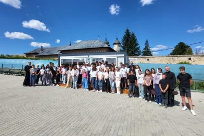 Excursie pentru 50 de copii din localitatea Matca – fotografia 3