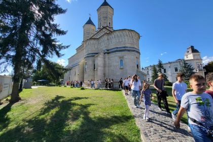 Excursie pentru 50 de copii din localitatea Matca – fotografia 8