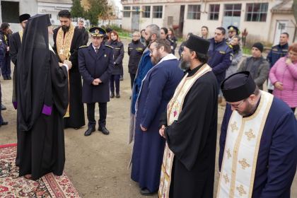 Activităţi liturgice, cultural-educaţionale şi social-filantropice la Penitenciarul Tichileşti – fotografia 77