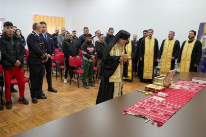 Rugăciune şi binecuvântare la Penitenciarul Brăila – fotografia 12