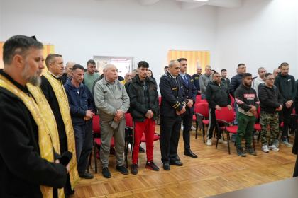 Rugăciune şi binecuvântare la Penitenciarul Brăila – fotografia 13