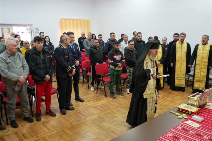 Rugăciune şi binecuvântare la Penitenciarul Brăila – fotografia 17
