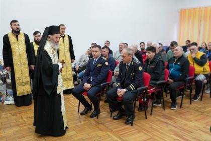Rugăciune şi binecuvântare la Penitenciarul Brăila – fotografia 24