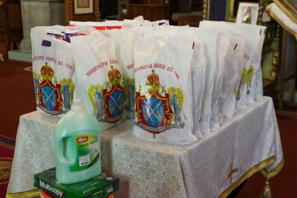 Ajutoare oferite persoanelor vârstnice de către Parohia „Sf. Nicolae“ din Brăila – fotografia 2