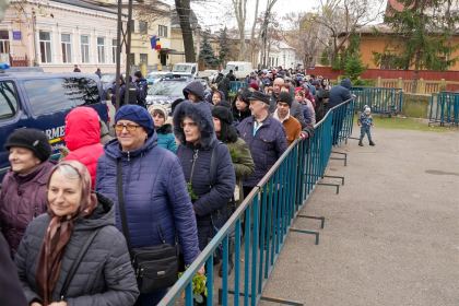 Ajutoare oferite persoanelor vârstnice de către Parohia „Sf. Nicolae“ din Brăila – fotografia 11