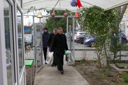 Ajutoare oferite persoanelor vârstnice de către Parohia „Sf. Nicolae“ din Brăila – fotografia 17