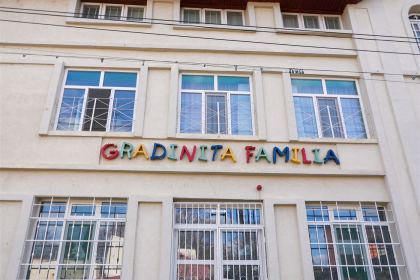 Daruri pentru copiii de la Grădiniţa parohială „Familia“ – fotografia 1