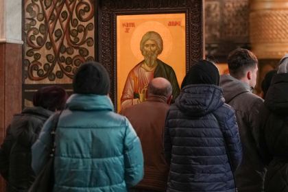 Slujire arhierească şi Concert de colinde la Catedrala arhiepiscopală din Galaţi – fotografia 4