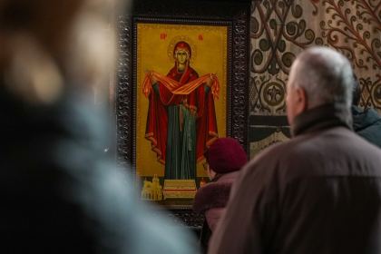 Slujire arhierească şi Concert de colinde la Catedrala arhiepiscopală din Galaţi – fotografia 5